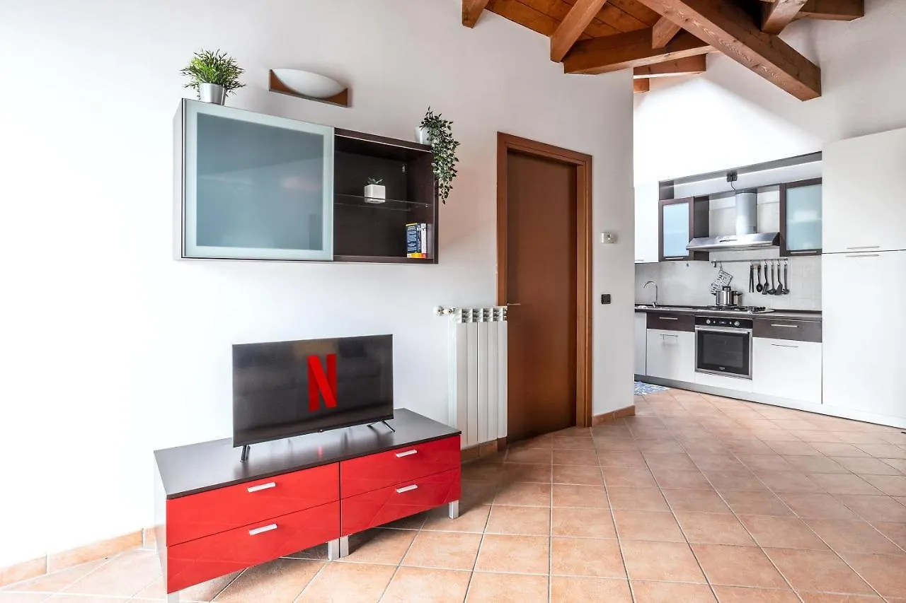 Apartamento 10' From Malpensa Shuttle, Netflix & Wi-Fi Casorate Sempione