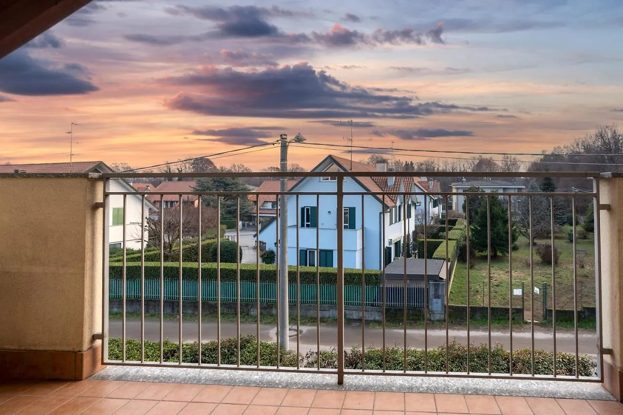 Apartamento 10' From Malpensa Shuttle, Netflix & Wi-Fi Casorate Sempione